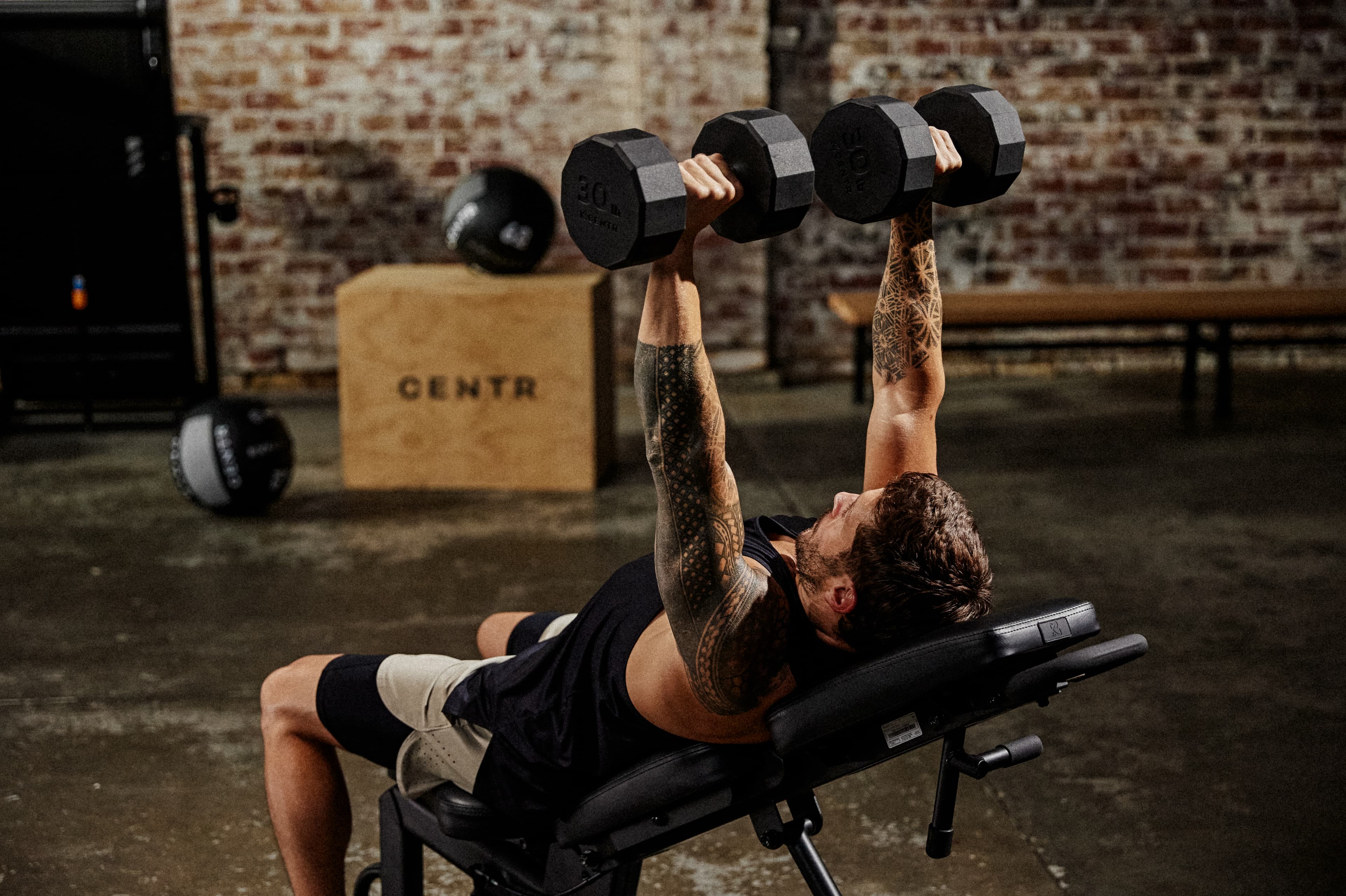Centr App — Incline Dumbbell Press
